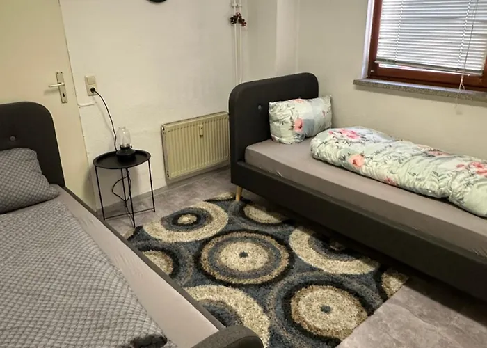 5 Personen Monteur Ferien